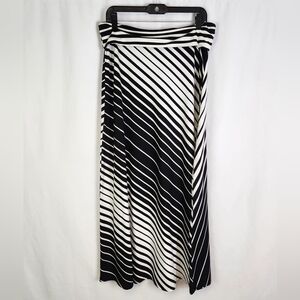 Women's NY Collection Black & White Striped Maxi Skirt Size L